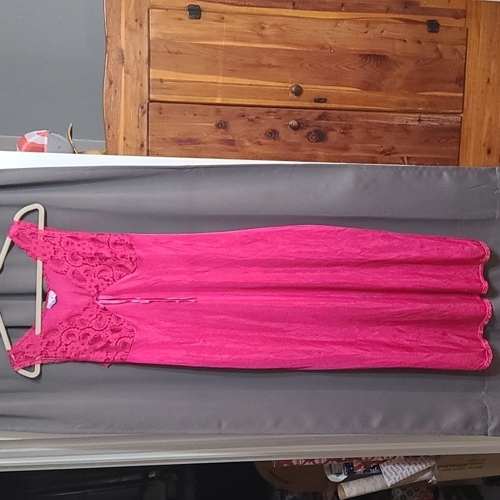 VTG Claudia Phillips Glenway Lingerie Nightgown Fuschia Lace Bodice USA Sz L GUC